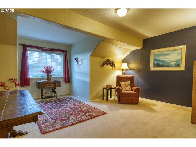 34583 GLACIER Ave, St Helens, OR 97051