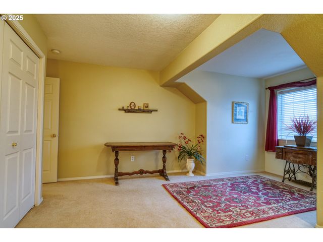 34583 GLACIER Ave, St Helens, OR 97051