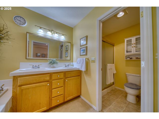 34583 GLACIER Ave, St Helens, OR 97051