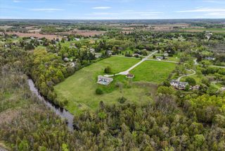 W5936 Mooney ROAD, Plymouth, WI 53073