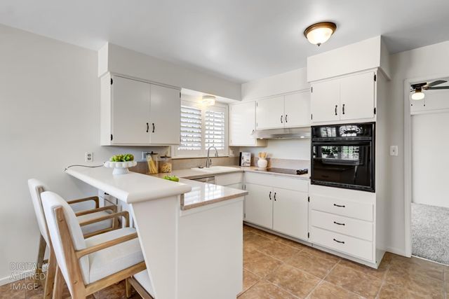 5021 North Pkwy, Sacramento, CA 95823