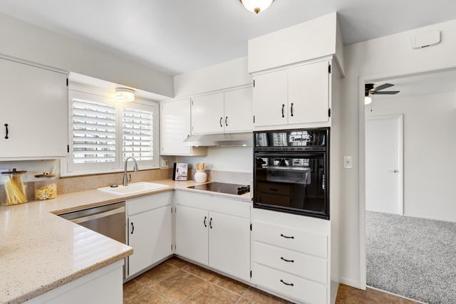 5021 North Pkwy, Sacramento, CA 95823