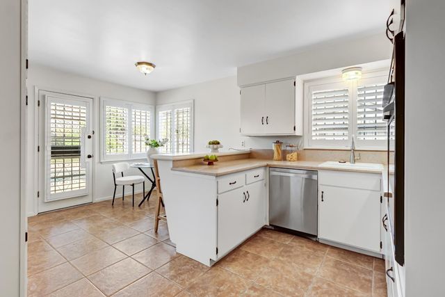 5021 North Pkwy, Sacramento, CA 95823