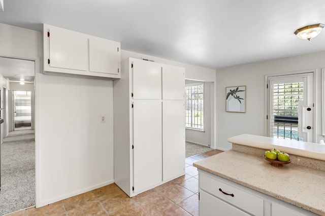5021 North Pkwy, Sacramento, CA 95823