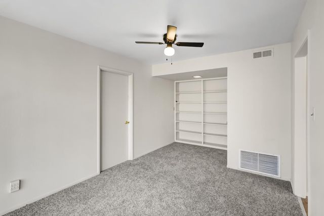 5021 North Pkwy, Sacramento, CA 95823