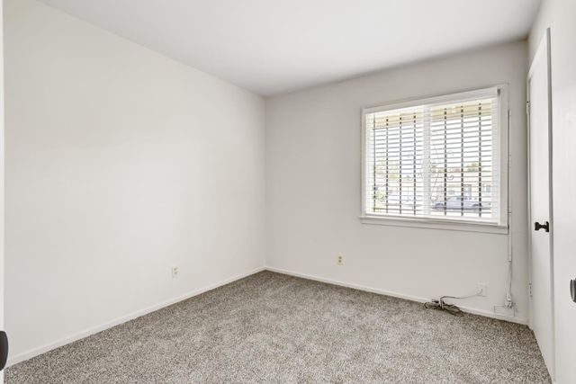 5021 North Pkwy, Sacramento, CA 95823