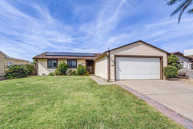 5021 North Pkwy, Sacramento, CA 95823