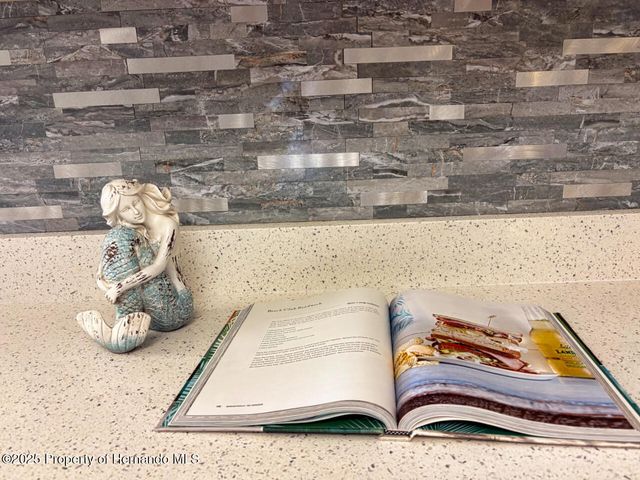 7363 Eastern Circle Drive, Brooksville, FL 34613