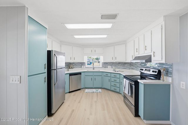 7363 Eastern Circle Drive, Brooksville, FL 34613