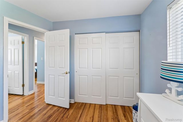 30110 Fink Avenue, Farmington Hills, MI 48336