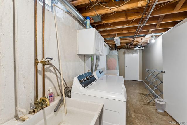 30110 Fink Avenue, Farmington Hills, MI 48336