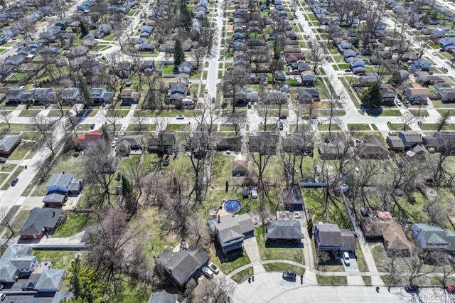 30110 Fink Avenue, Farmington Hills, MI 48336