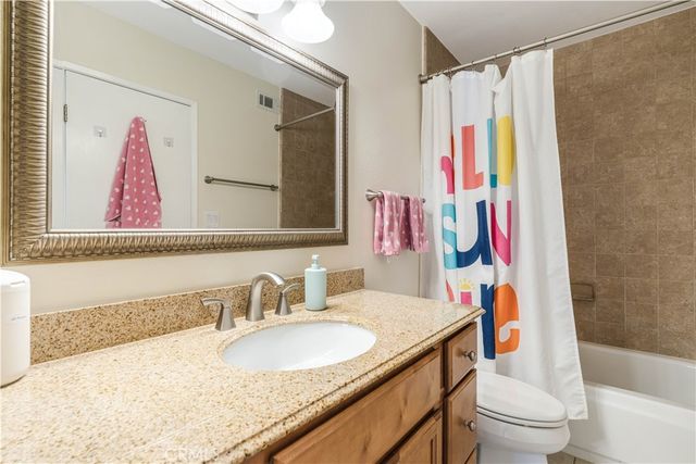 29123 Thousand Oaks Blvd C, Agoura Hills, CA 91301