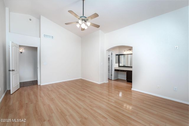 8869 N Willeta Drive, Tucson, AZ 85743