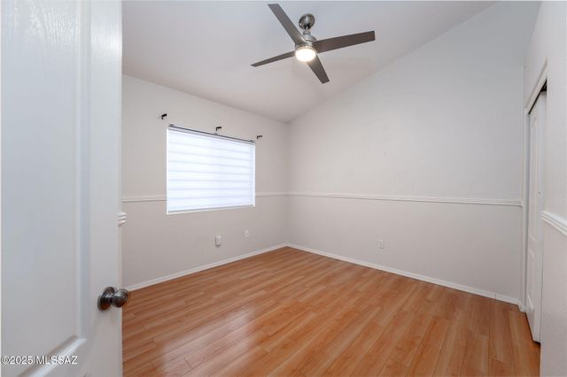 8869 N Willeta Drive, Tucson, AZ 85743