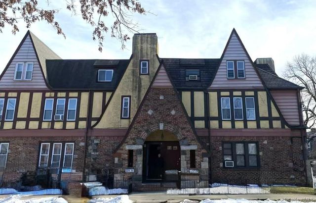 204-06 42nd Avenue 2, Bayside, NY 11361