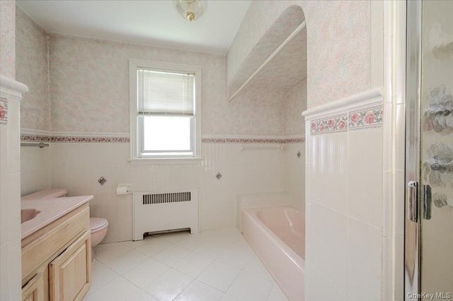 1827 Hering Avenue, Bronx, NY 10461