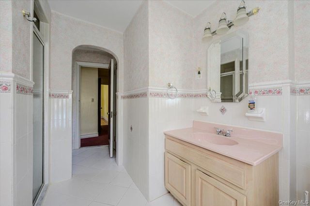 1827 Hering Avenue, Bronx, NY 10461