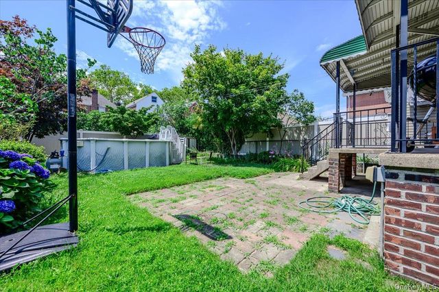 1827 Hering Avenue, Bronx, NY 10461