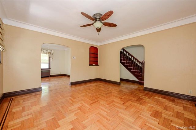 1827 Hering Avenue, Bronx, NY 10461