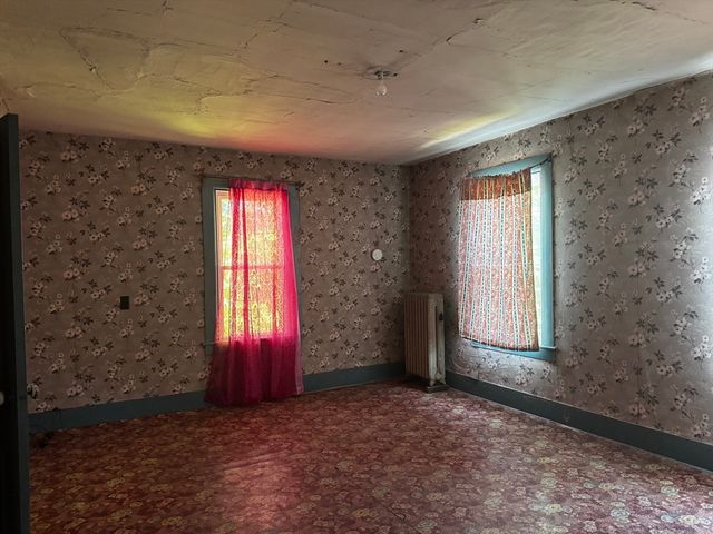 47 Ward Street, Chicopee, MA 01020