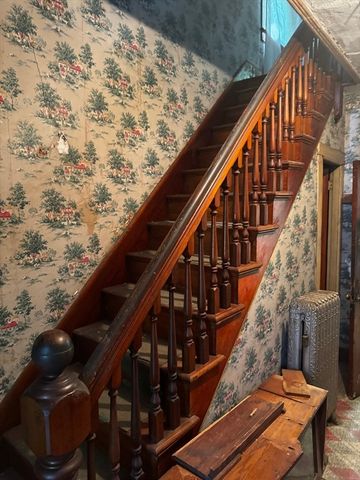 47 Ward Street, Chicopee, MA 01020