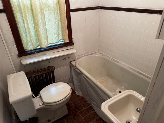 47 Ward Street, Chicopee, MA 01020