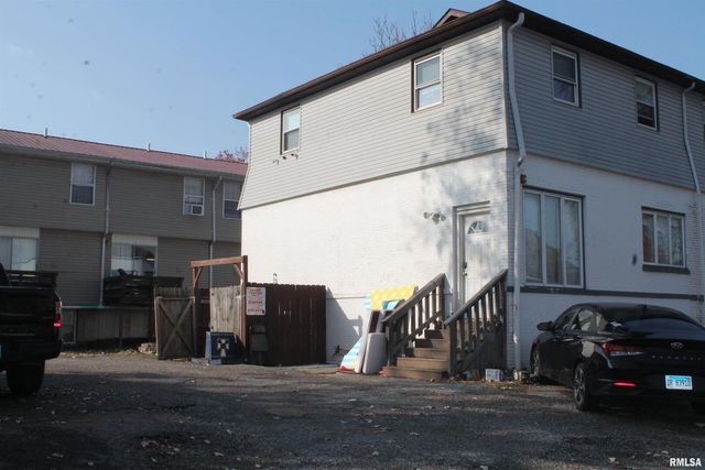 307 W COLLEGE Street, Carbondale, IL 62901