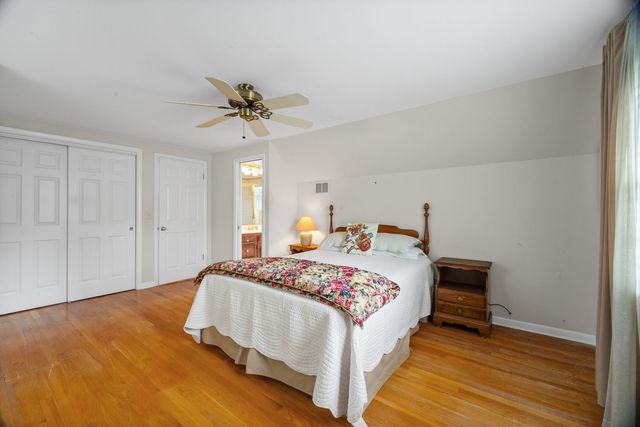 1533 N Belmont Avenue, Arlington Heights, IL 60004