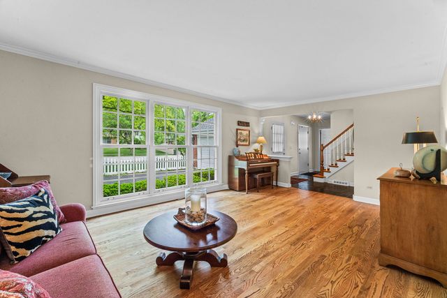 1533 N Belmont Avenue, Arlington Heights, IL 60004