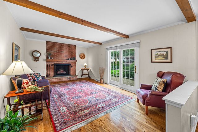 1533 N Belmont Avenue, Arlington Heights, IL 60004