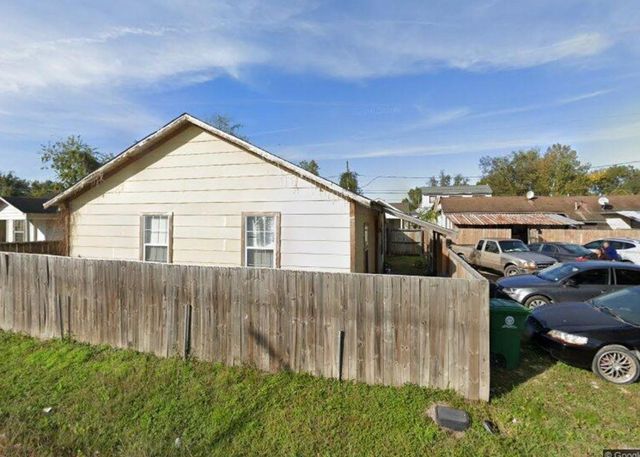 127 E 43rd Street, Houston, TX 77018