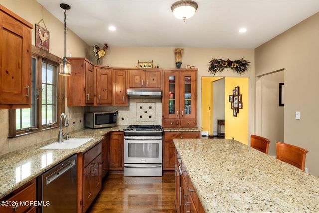 546 Province Line Road, Allentown, NJ 08501