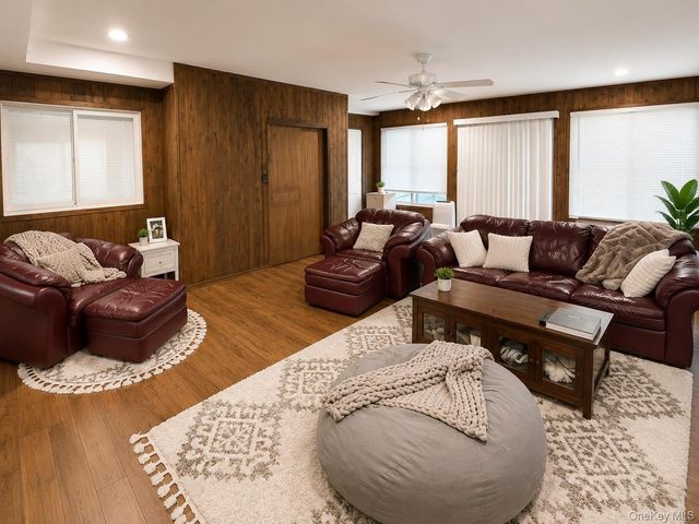 87 Sally Lane, Ridge, NY 11961
