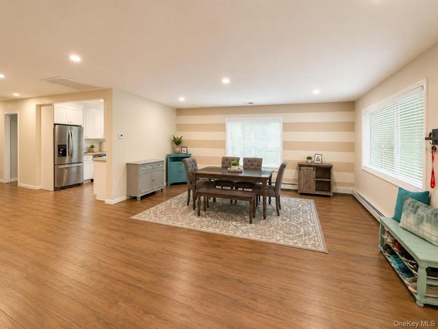 87 Sally Lane, Ridge, NY 11961