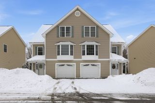 11 Canterberry Ct # A, Hudson, NH 03051