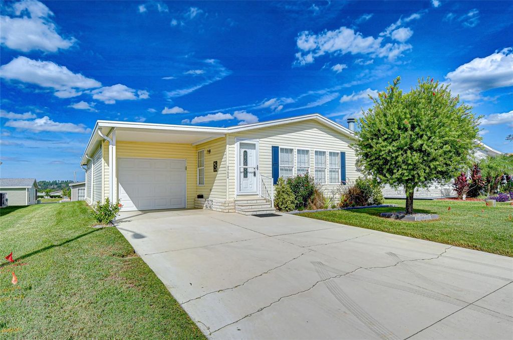 37539 GILL AVENUE, Zephyrhills, FL 33541