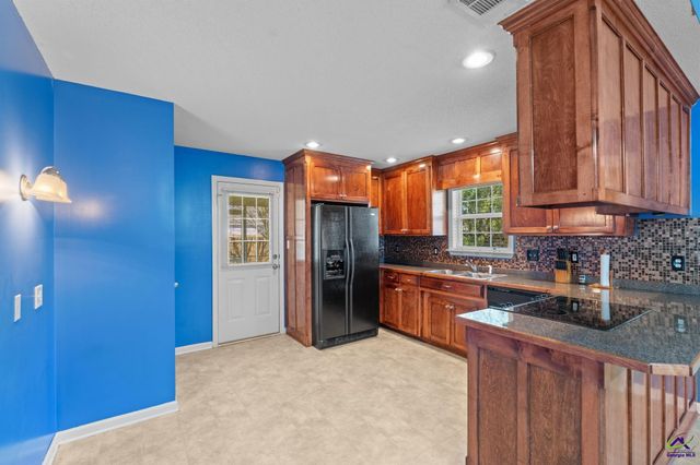 216 Wembley Drive, Warner Robins, GA 31088