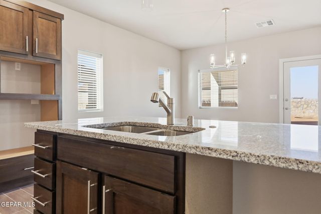 11873 Barrenkale Place, El Paso, TX 79934