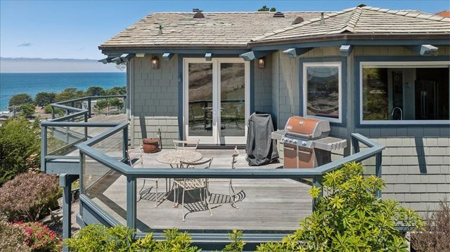 380 Huntington Road, Cambria, CA 93428