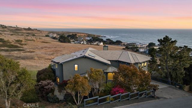 380 Huntington Road, Cambria, CA 93428
