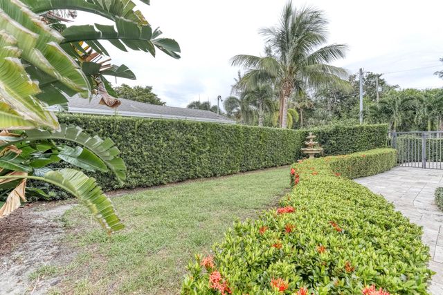 12293 Coconut Row, Palm Beach Gardens, FL 33410