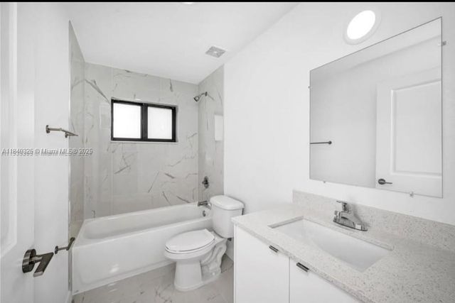 673 NW 14th St, Florida City, FL 33034