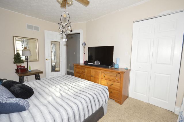 1716 N Sweetbriar Lane 1716 N Sweetbriar Lane, Springfield, OH 45505