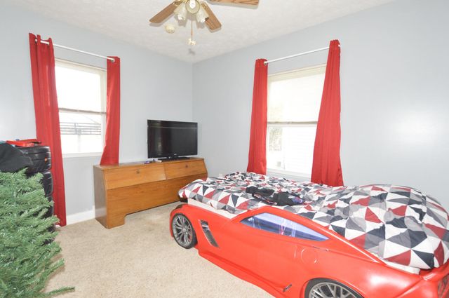 1716 N Sweetbriar Lane 1716 N Sweetbriar Lane, Springfield, OH 45505