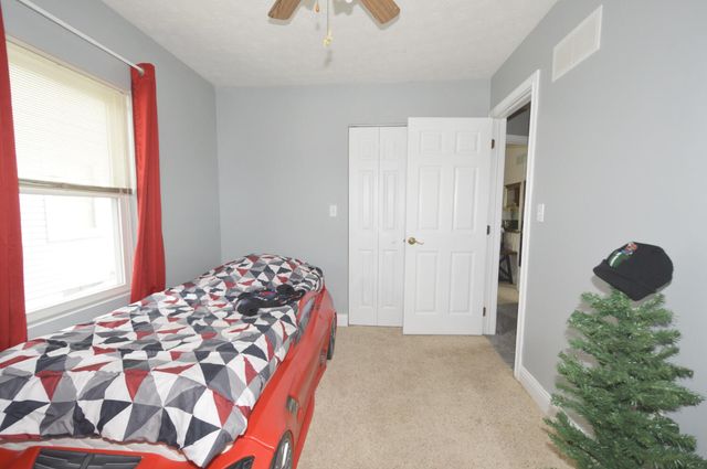 1716 N Sweetbriar Lane 1716 N Sweetbriar Lane, Springfield, OH 45505