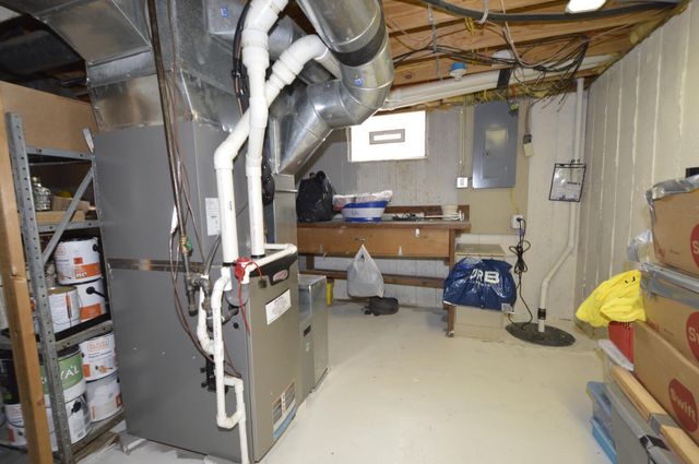 1716 N Sweetbriar Lane 1716 N Sweetbriar Lane, Springfield, OH 45505