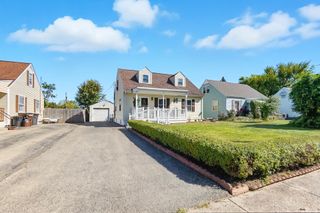 1716 N Sweetbriar Lane 1716 N Sweetbriar Lane, Springfield, OH 45505