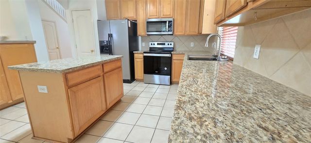 21038 Narrow Gate Drive, Houston, TX 77095