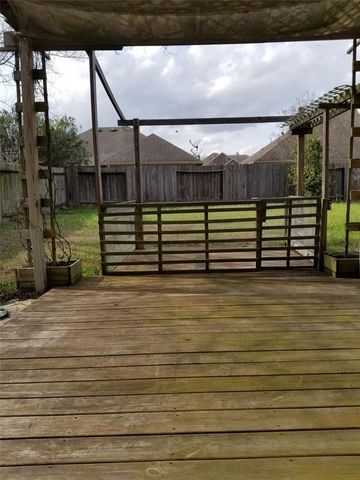 21038 Narrow Gate Drive, Houston, TX 77095